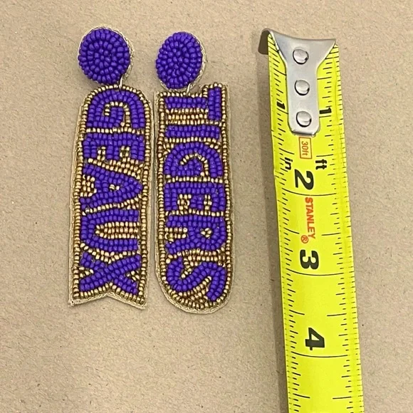 💜💛RESTOCK!! LSU GEAUX TIGERS Purple and Gold Beaded Earrings - Picture 2 of 2